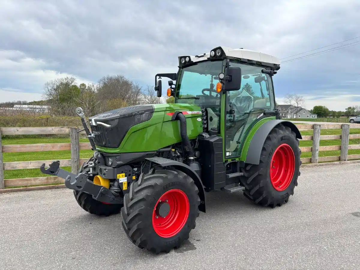 Gallery image 1 for 2026 Fendt 211P Tractor