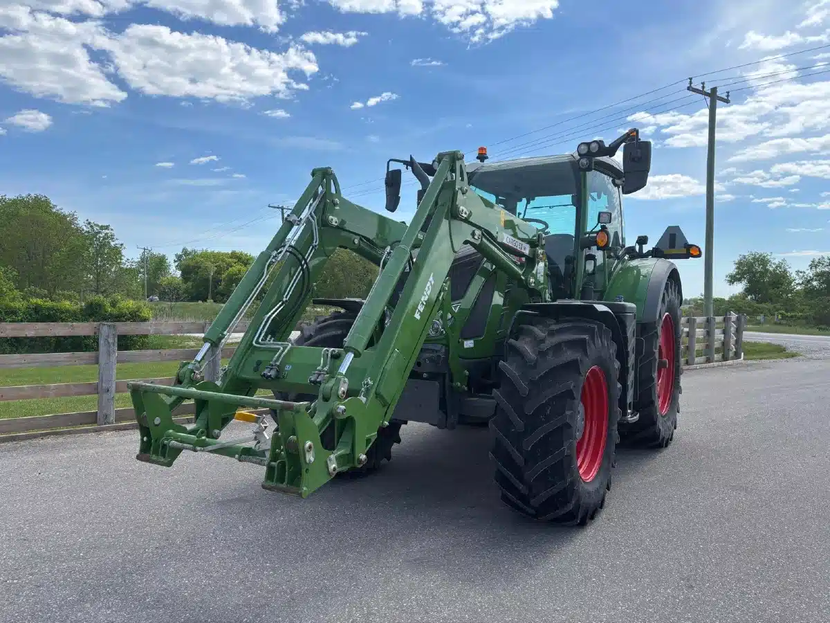 Photo de la Galerie 2 pour 2022 Fendt 714 VARIO Tracteur