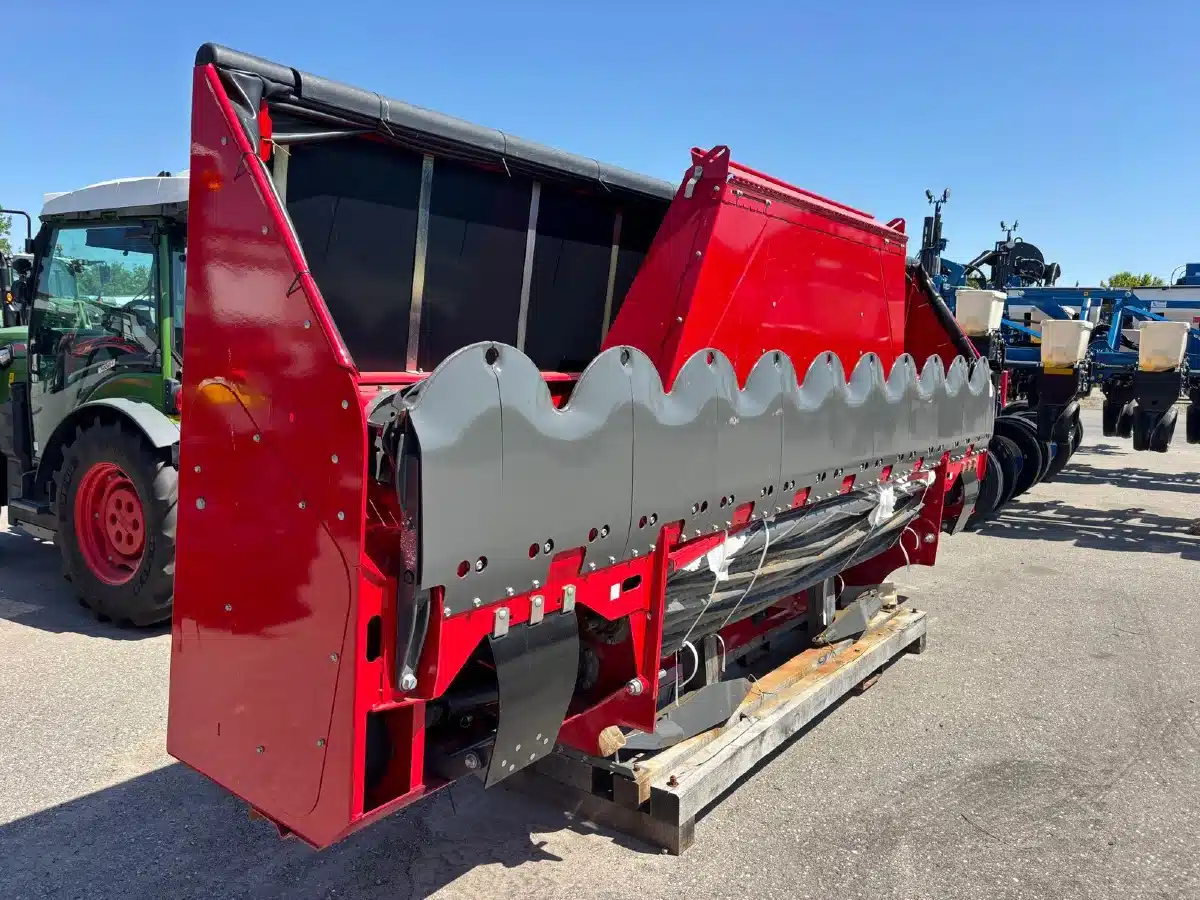 Gallery image 2 for 2026 Massey Ferguson 9316D Header - Disc