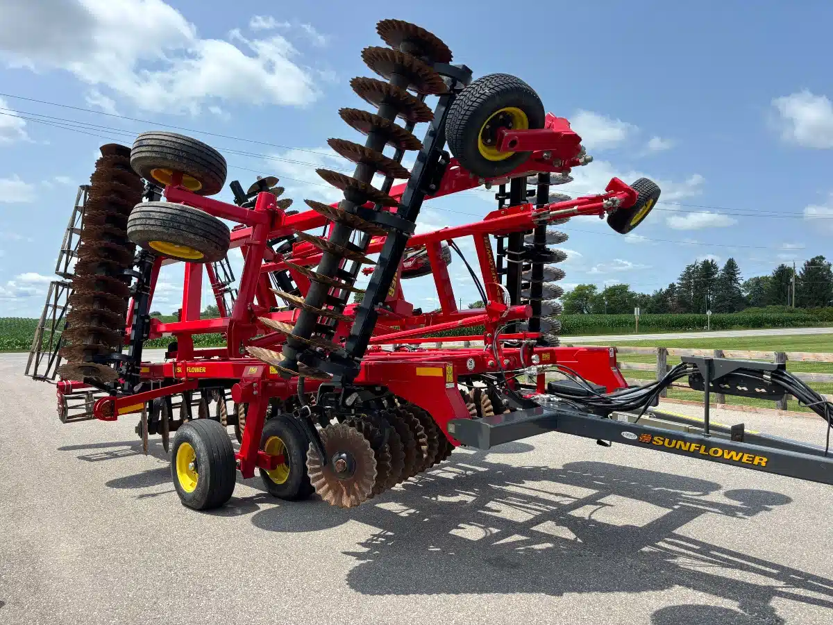Gallery image 2 for 2022 Sunflower 6631 Vertical Tillage