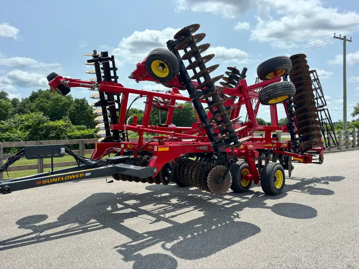 Gallery image 1 for 2022 Sunflower 6631 Vertical Tillage