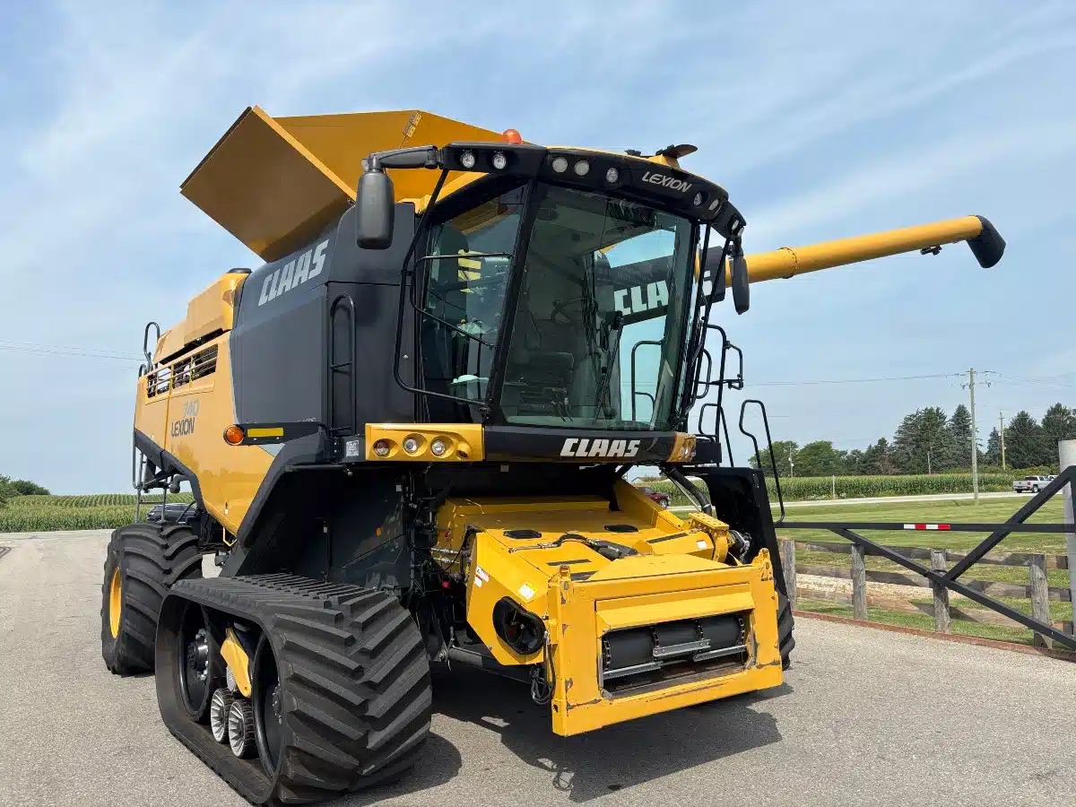 Gallery image 1 for 2015 CLAAS LEXION 740TT Combine