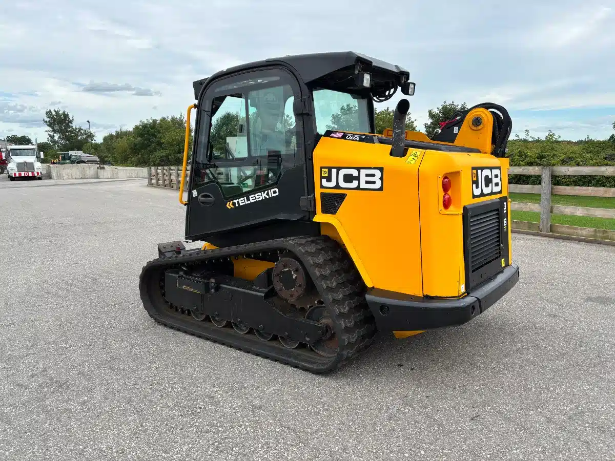 Gallery image 2 for 2017 JCB 3TS-8T Track Loader