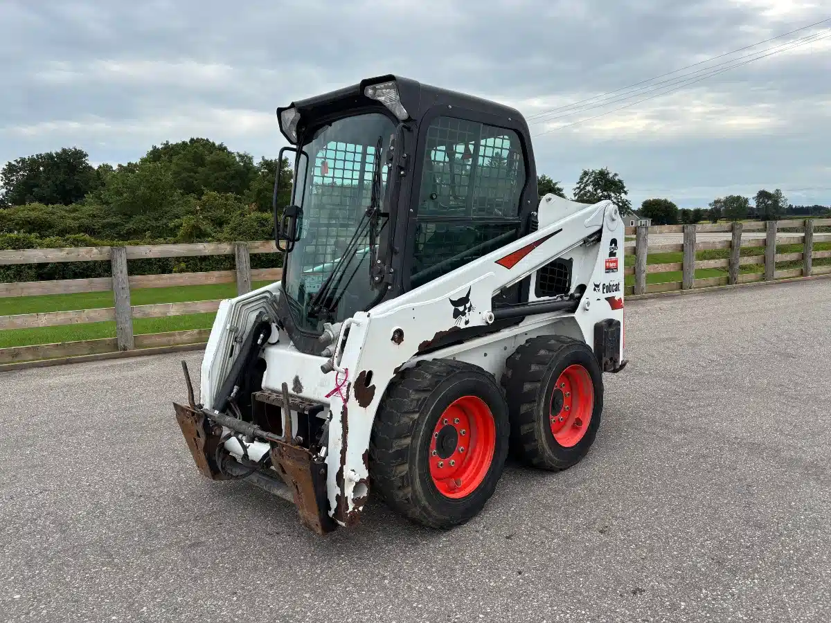 Gallery image 1 for 2019 Bobcat S450 Skid Steer