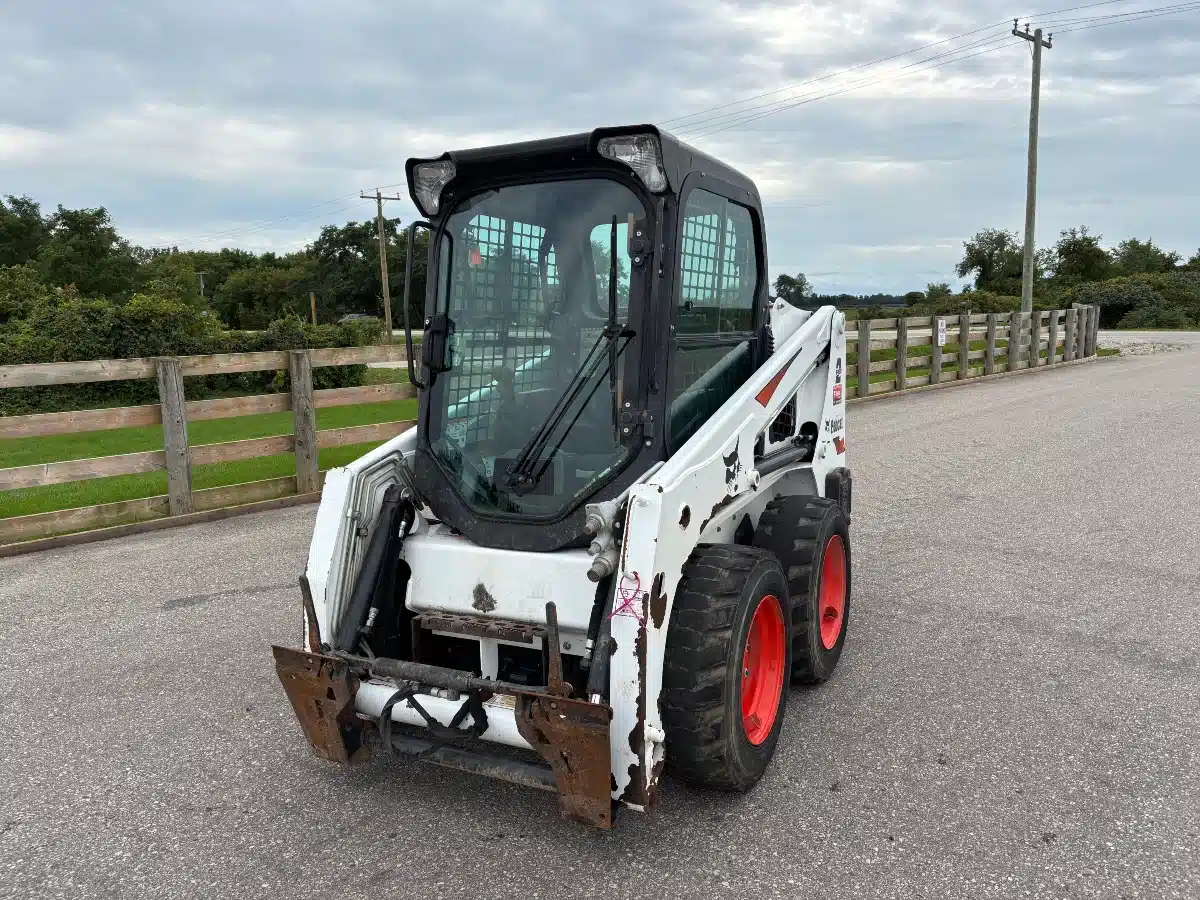 Gallery image 2 for 2019 Bobcat S450 Skid Steer
