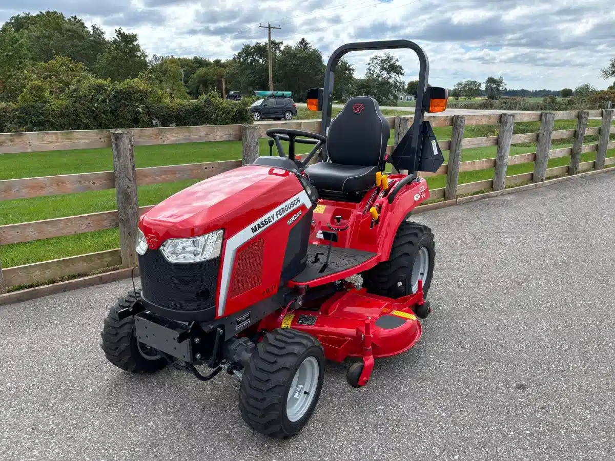 Gallery image 2 for 2026 Massey Ferguson 1GC.23 Tractor