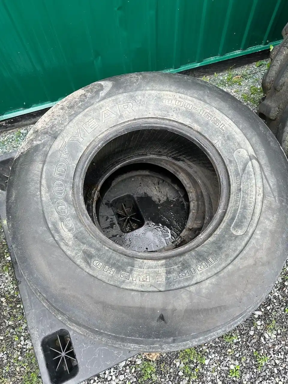 Gallery image 2 for Used Goodyear 11.00-16SL Tires