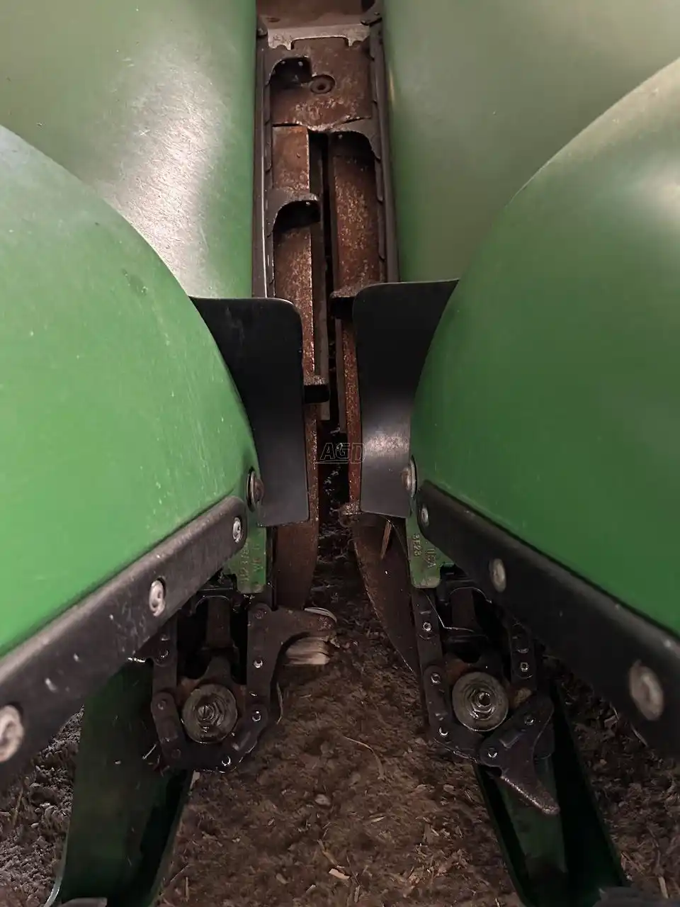 Gallery image 2 for Used 2013 John Deere 606C Header - Row Crop
