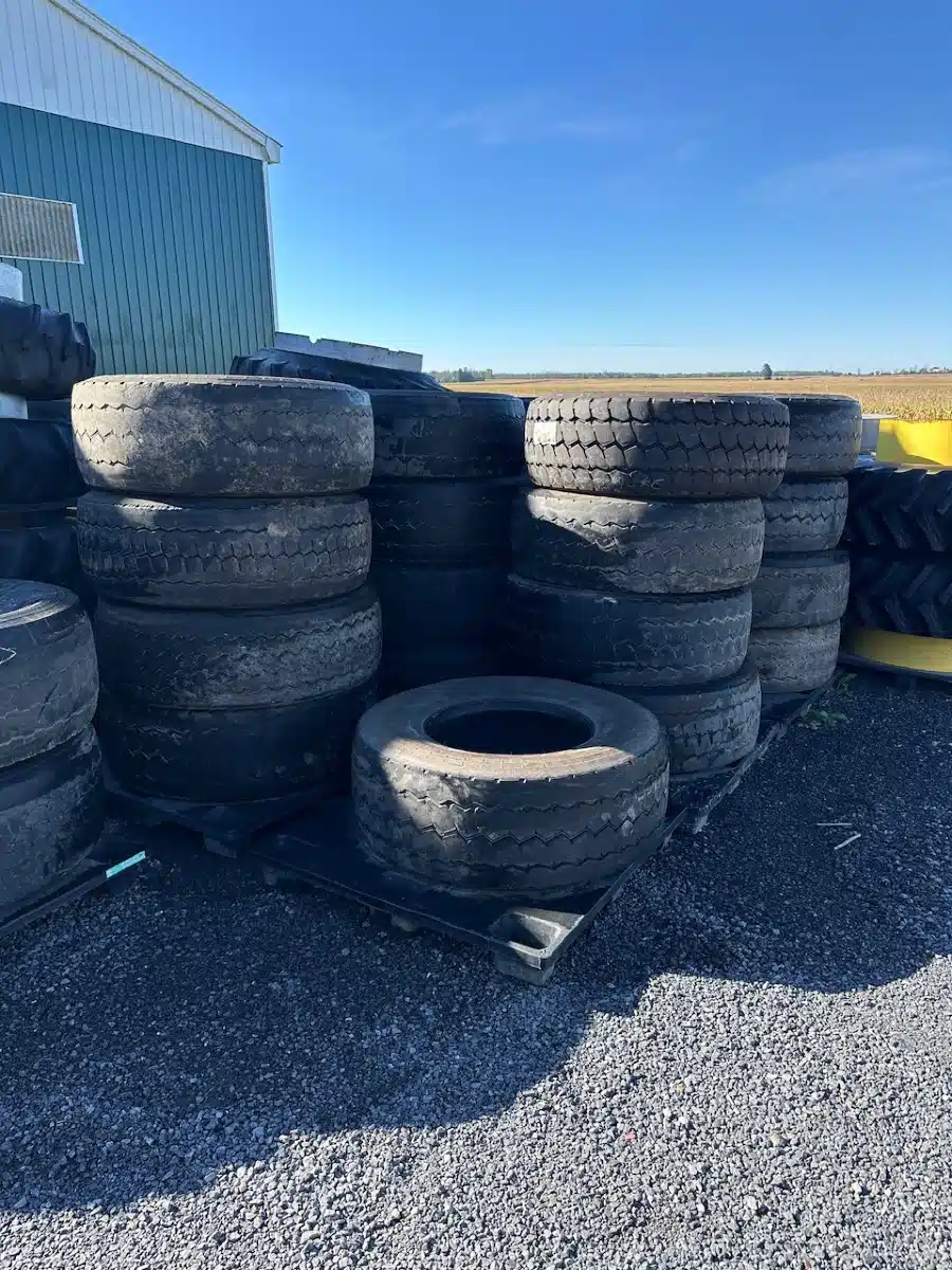 Gallery image 1 for Used 2020 Goodyear 425/65R22.5 Tires