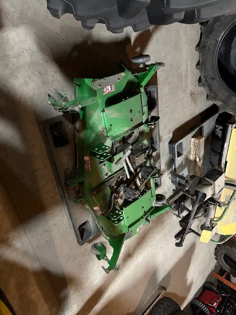 Gallery image 1 for Used 2011 John Deere 62D Mower Deck