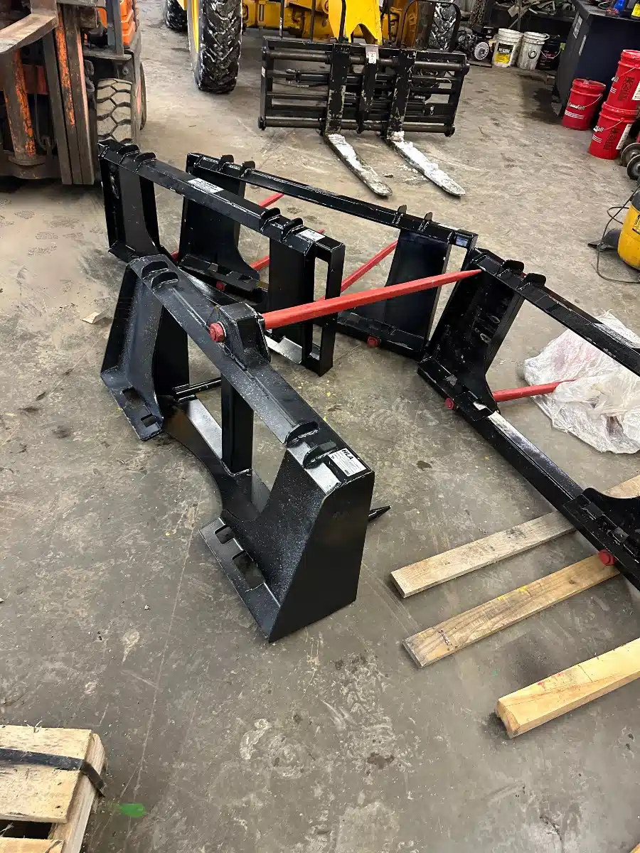 Gallery image 2 for 2025 HLA Attachments 1 PRONG Bale Spear