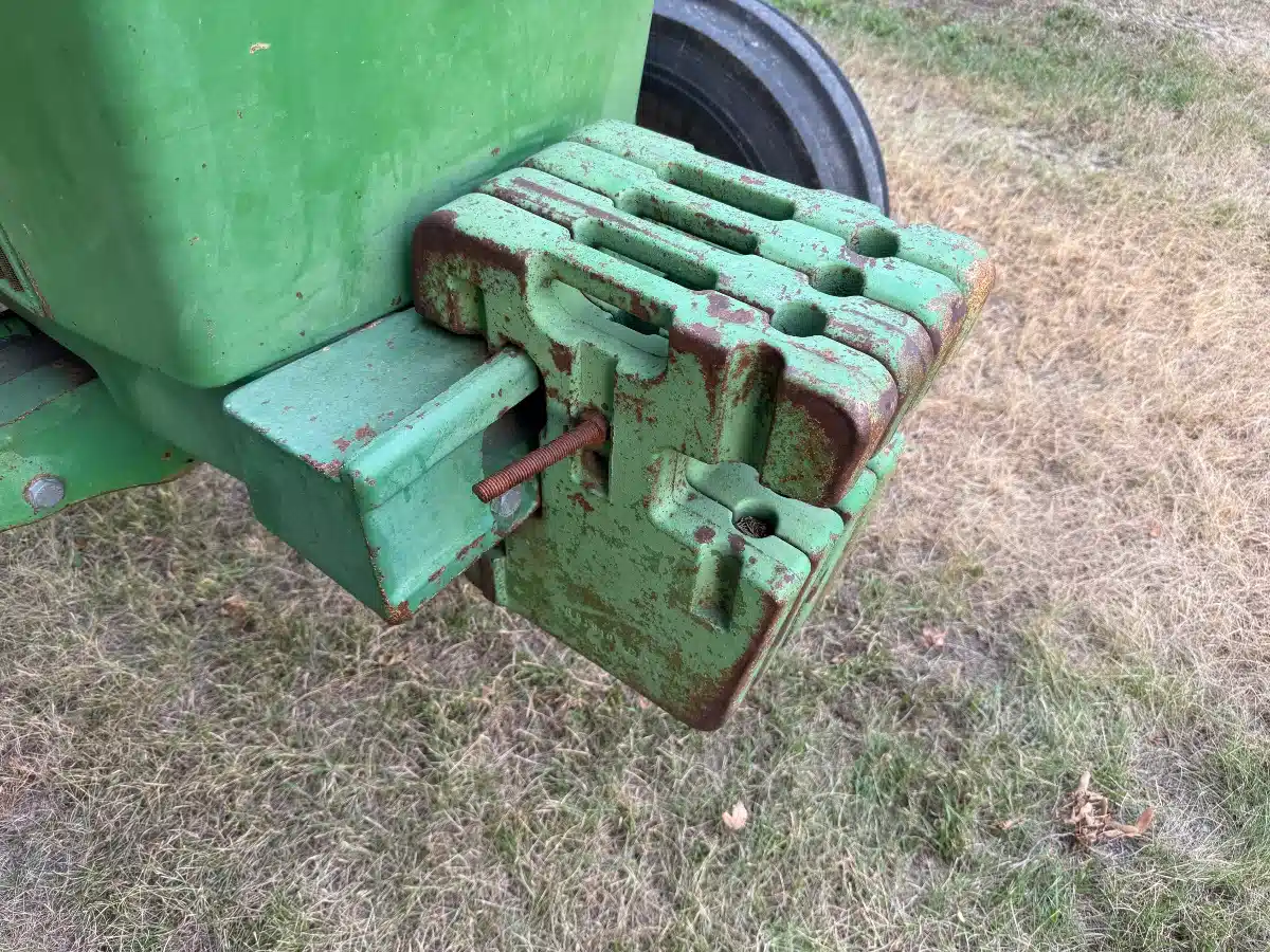 Gallery image 2 for Used John Deere R51910 91.5 LBS WEIGHTS Weights
