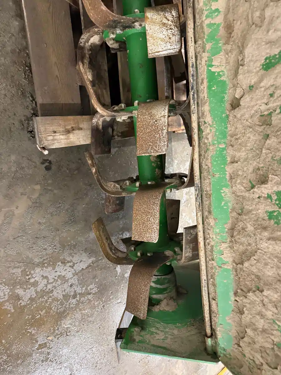 Gallery image 2 for Farm King C6582 Rotary Tiller