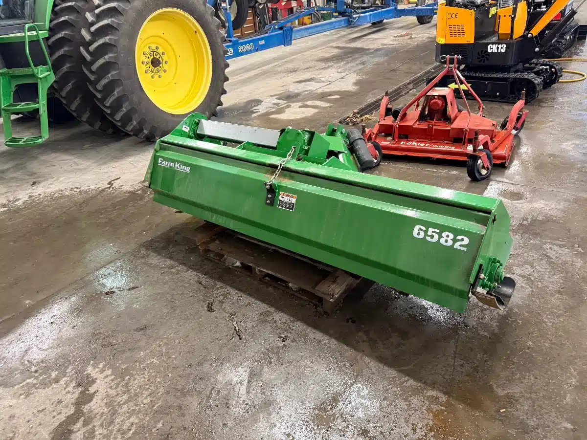 Gallery image 1 for Farm King C6582 Rotary Tiller