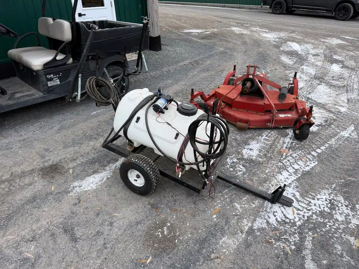 Gallery image 2 for New BE 90.800.400 40 Gallon Sprayer - Pull Type