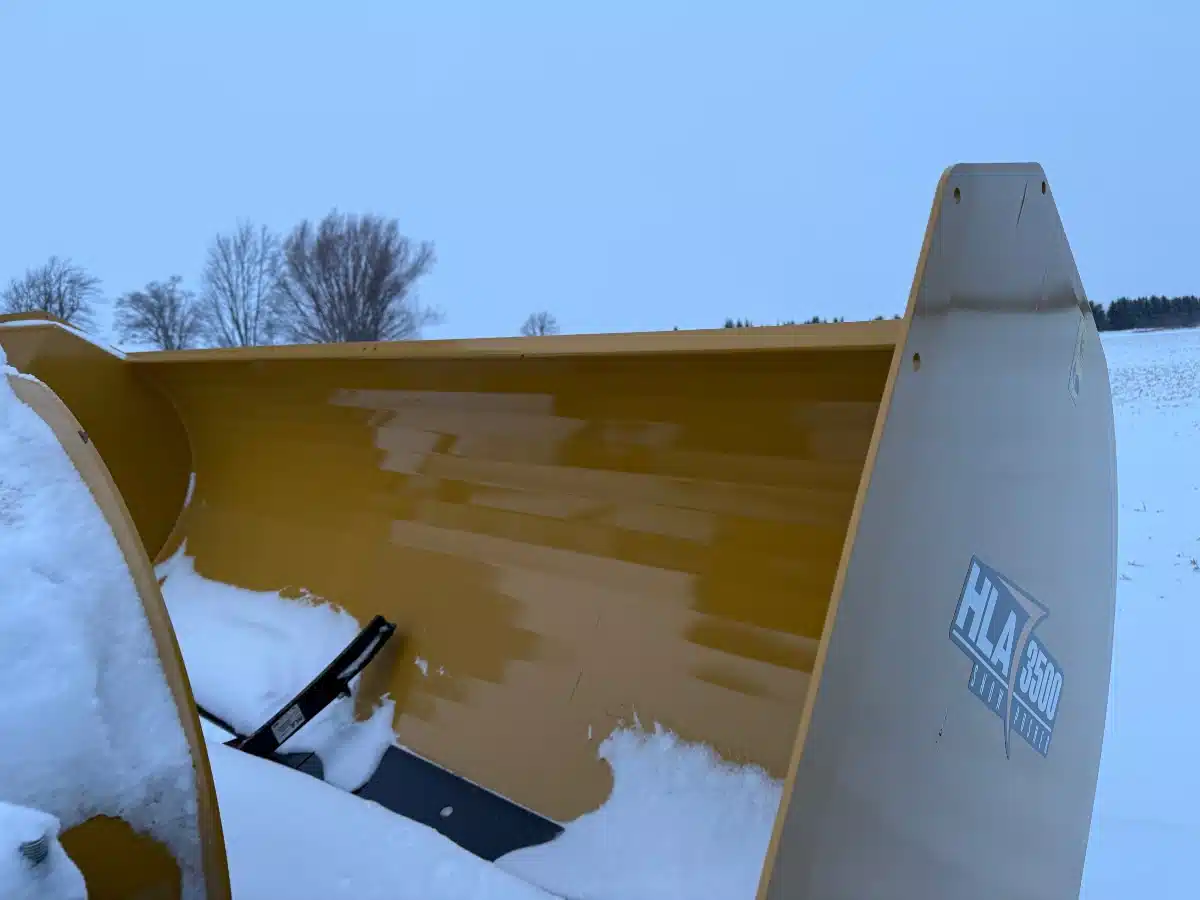 Gallery image 2 for 2026 HLA Snow 3500 10' Snow Blade