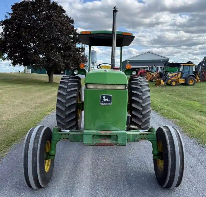 Gallery image 2 for 1983 John Deere 2950 Tractor