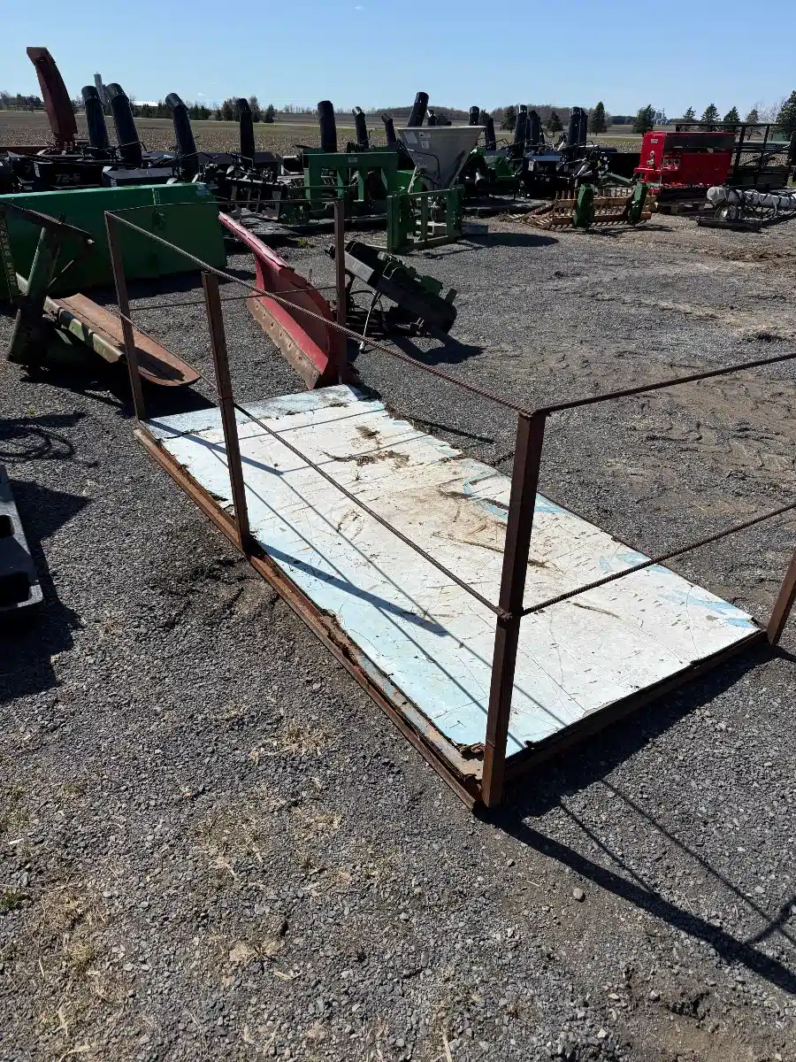 Photo de la Galerie 2 pour Home Built 9x4 Work Platform For Loaders Godet (bucket)