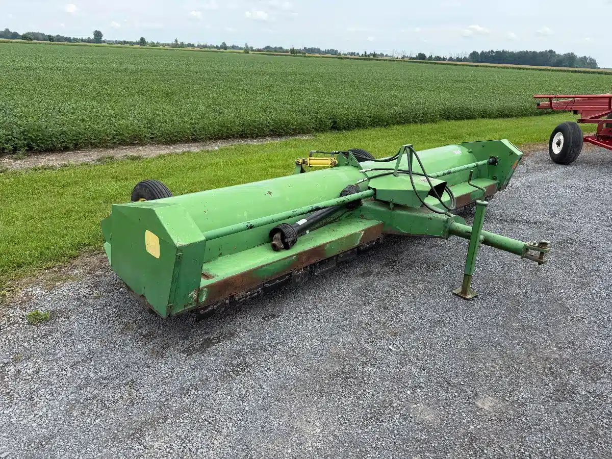 Photo de la Galerie 2 pour 1986 John Deere 27 Broyeur à fléaux