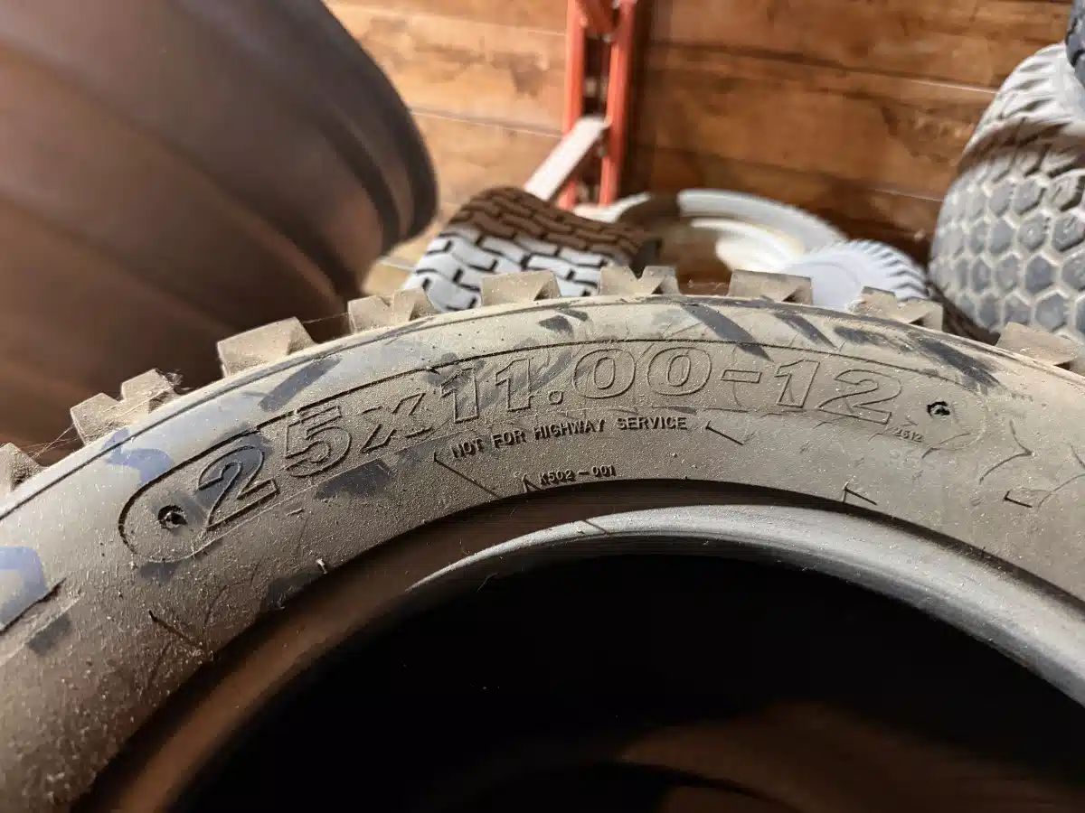 Photo de la Galerie 2 pour Goodyear 25x11.00-12 Pneus