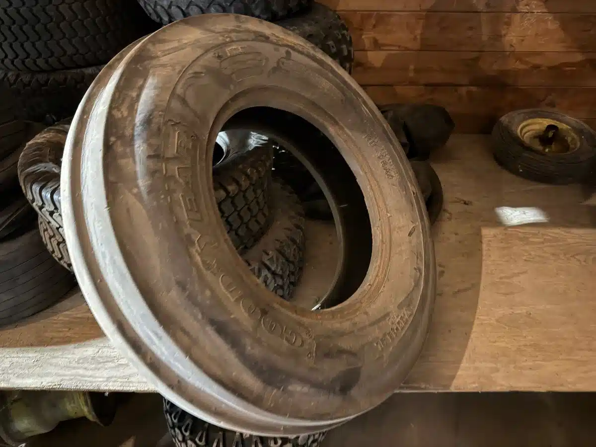 Gallery image 1 for Goodyear 7.50-16 Tires