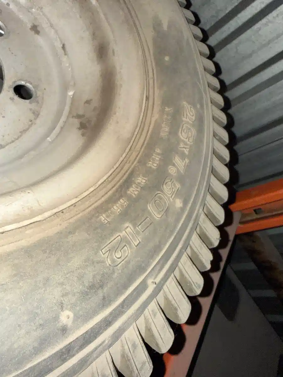 Photo de la Galerie 1 pour Goodyear 26X7.50-12 Pneus