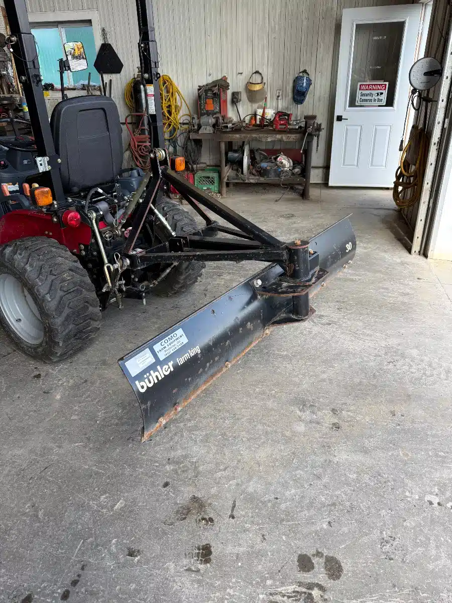 Photo de la Galerie 2 pour Buhler Farm King C8317 Lame