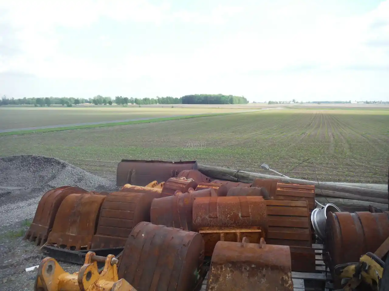 Gallery image 1 for Case Backhoe Buckets! Backhoe Loader