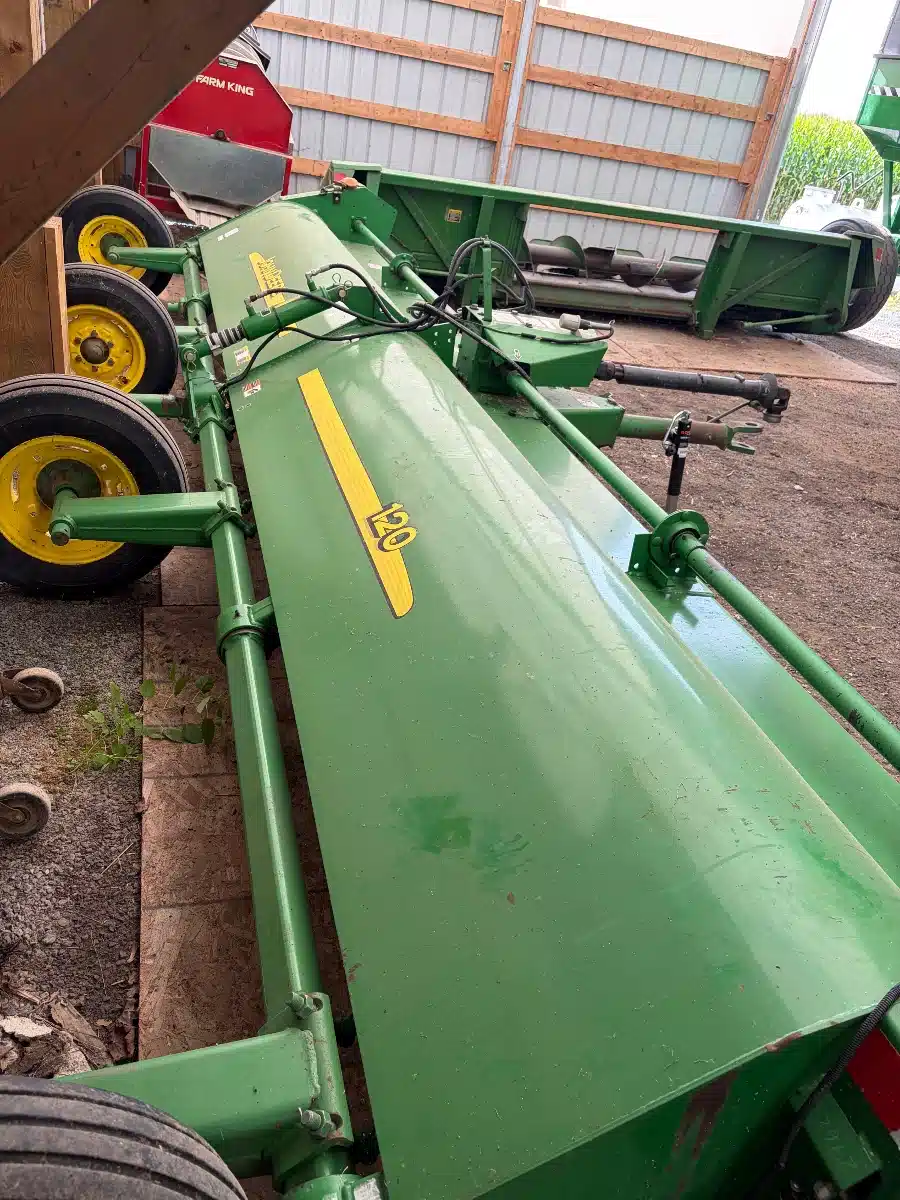 Photo de la Galerie 2 pour 2008 John Deere 120 Broyeur à fléaux