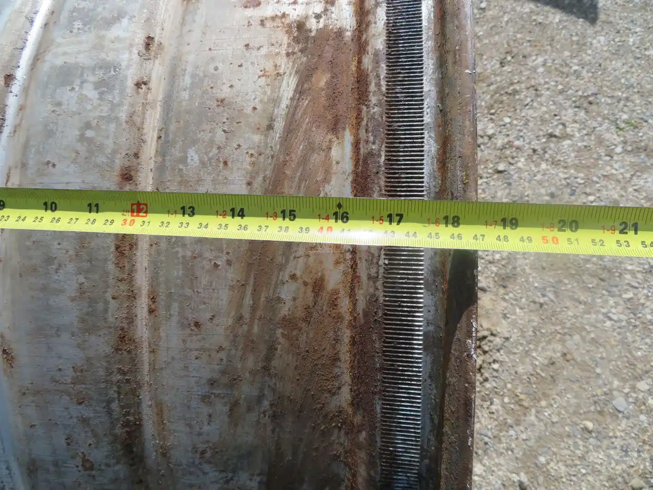 Gallery image 2 for Used Titan 18x38 dual hardware Dual Rims