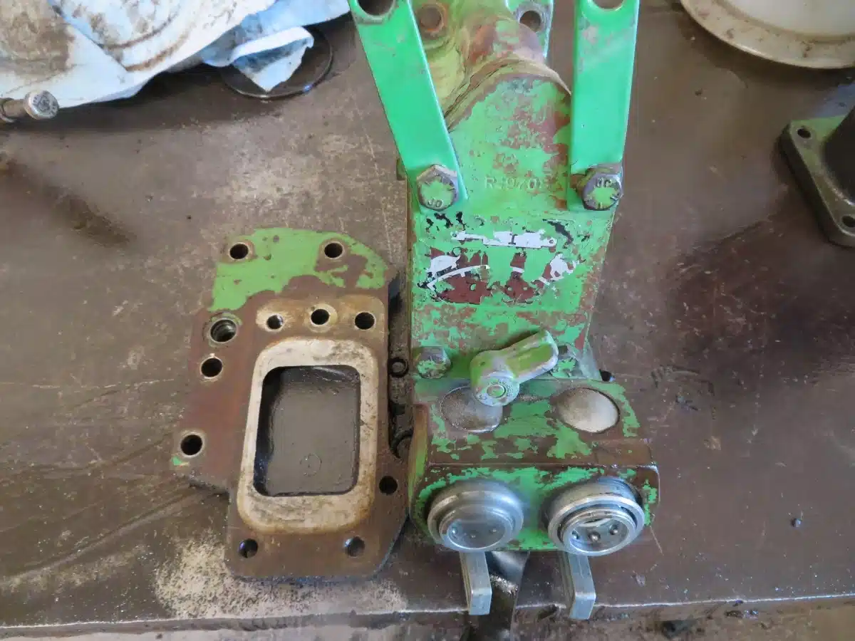 Gallery image 1 for 1969 John Deere 2nd remote kit Parts New-Used