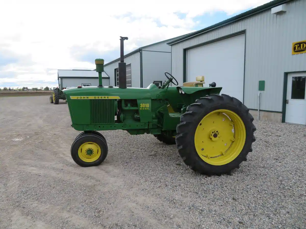 Gallery image 1 for Used 1961 John Deere 3010 Tractor