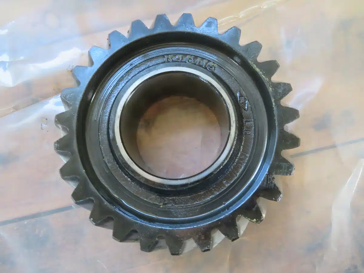 Gallery image 1 for Used 1975 John Deere R46118 C Range Gear Parts New-Used