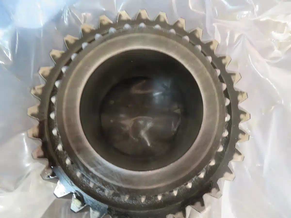 Photo de la Galerie 2 pour 1975 John Deere R46118 C Range Gear pièces - neuves et usagées