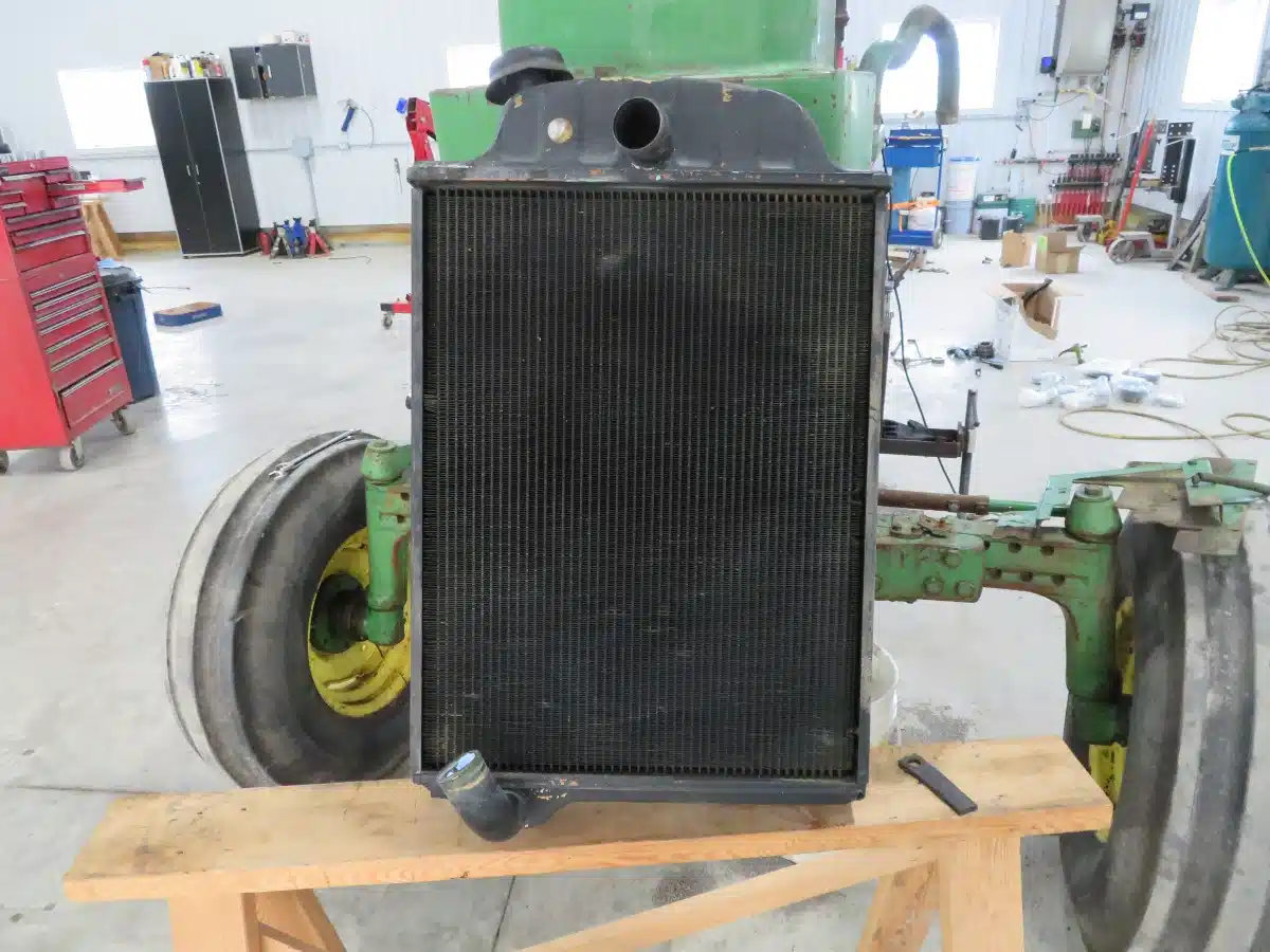 Gallery image 1 for Used 1975 John Deere AR61880 Radiator Parts New-Used