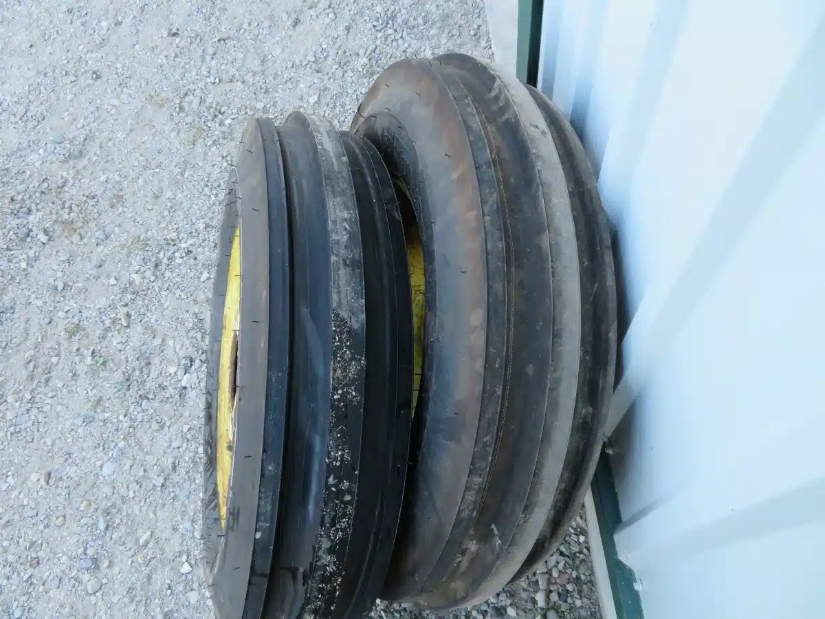 Gallery image 2 for BKT 6.50x16 Tires & Rims