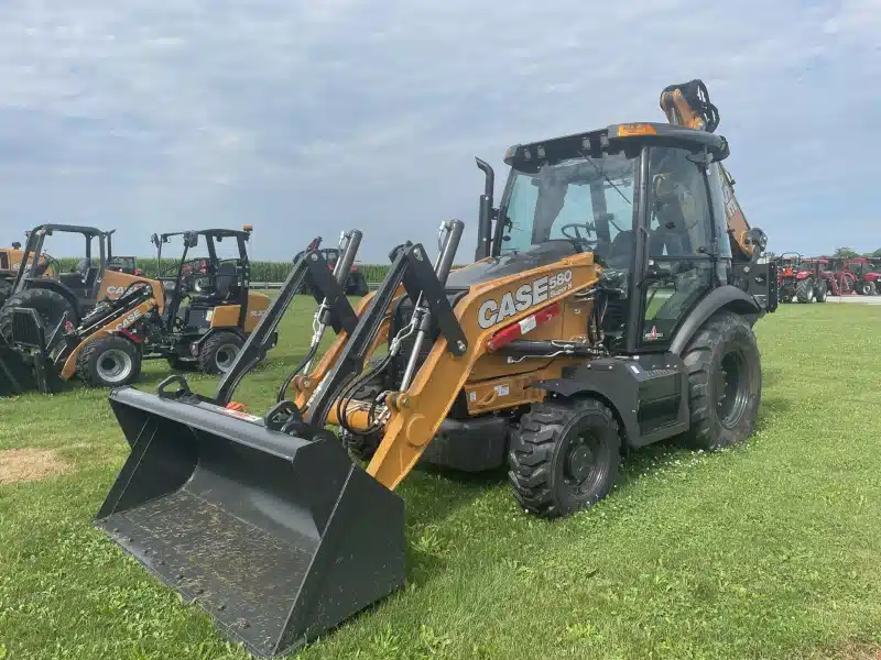 Photo de la Galerie 1 pour Neuf 2024 Case 580SN Chargeuse-pelleteuse