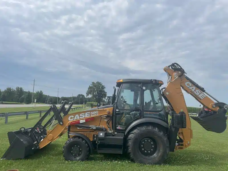 Photo de la Galerie 2 pour Neuf 2024 Case 580SN Chargeuse-pelleteuse