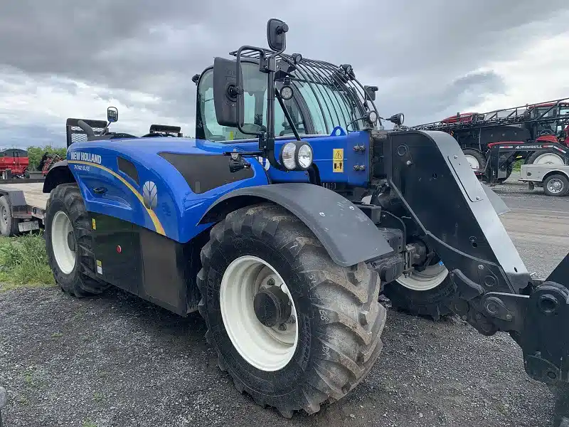 Gallery image 2 for New 2024 New Holland TH7.42 ELITE TeleHandler