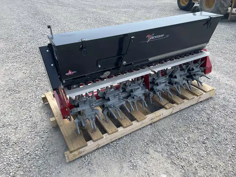 Gallery image 2 for New 2023 Ventrac EA600 Tractor