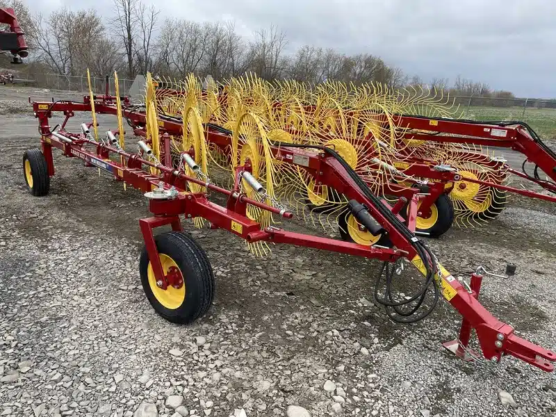 Gallery image 1 for New 2023 New Holland DURAVEE 1020 Rake
