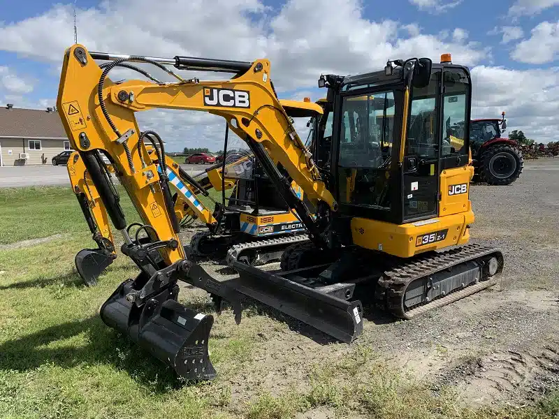 Gallery image 1 for New 2024 JCB 35Z-1 Excavator
