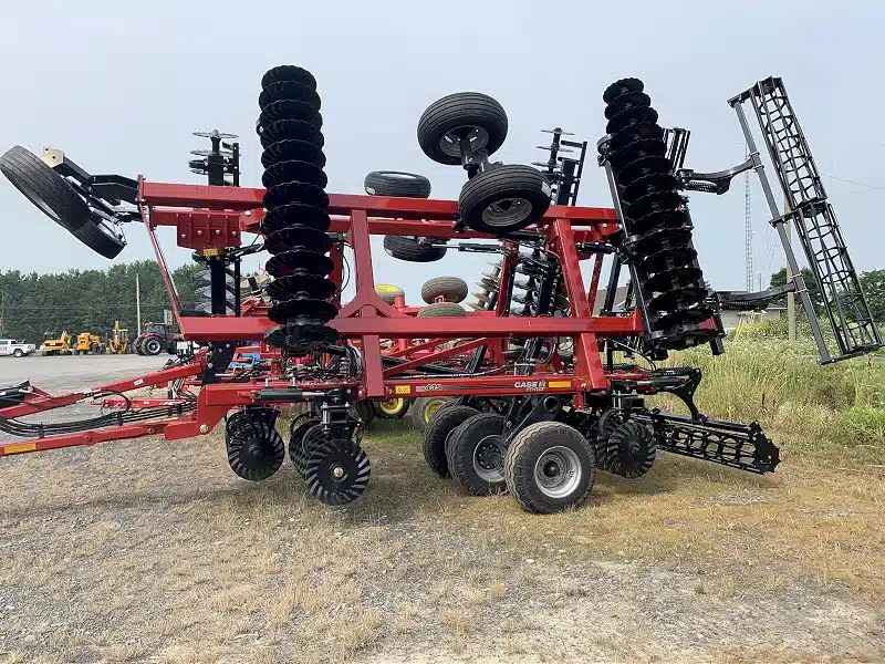Gallery image 2 for New 2024 Case IH VT435-25 Vertical Tillage