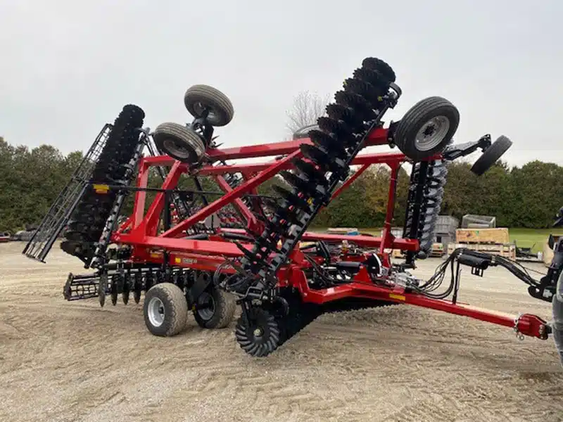 Gallery image 1 for New 2023 Case IH TRUE-TANDEM 335VT Vertical Tillage