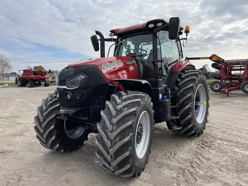 Gallery image 1 for New 2023 Case IH PUMA 240 Tractor