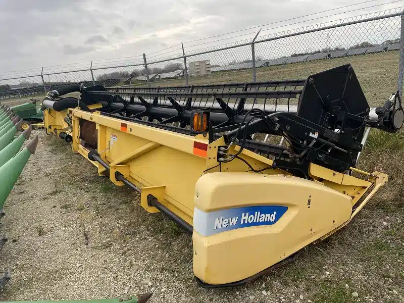 Gallery image 2 for Used 2009 New Holland 74C Header - Flex