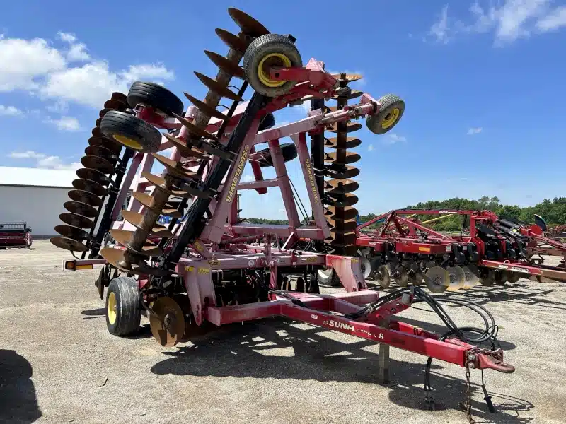 Gallery image 2 for Used 2011 Sunflower 1435 Disc