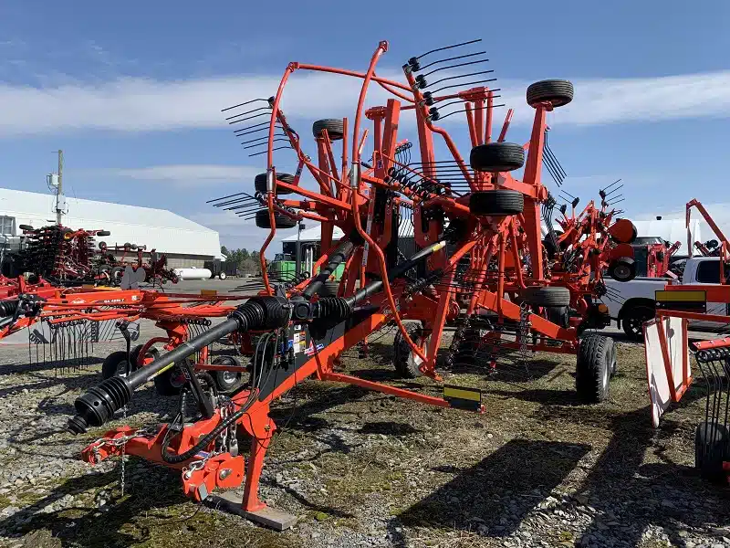 Gallery image 2 for New 2024 Kuhn GA 8131 Rake
