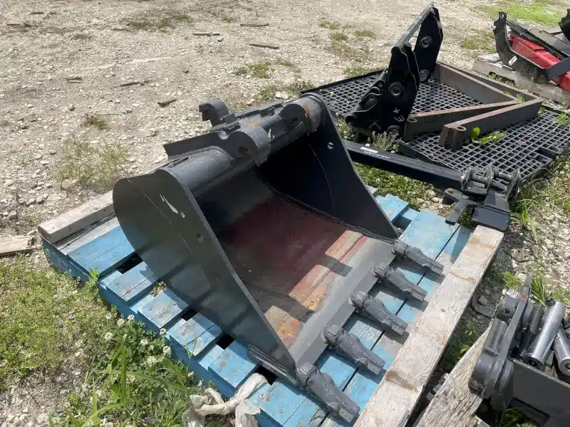 Gallery image 1 for New 2024 Case 24" Attachment