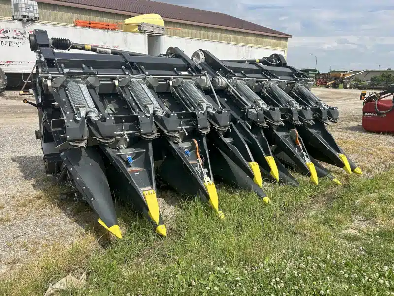 Gallery image 2 for New 2024 Geringhoff RD1230FB Header - Row Crop